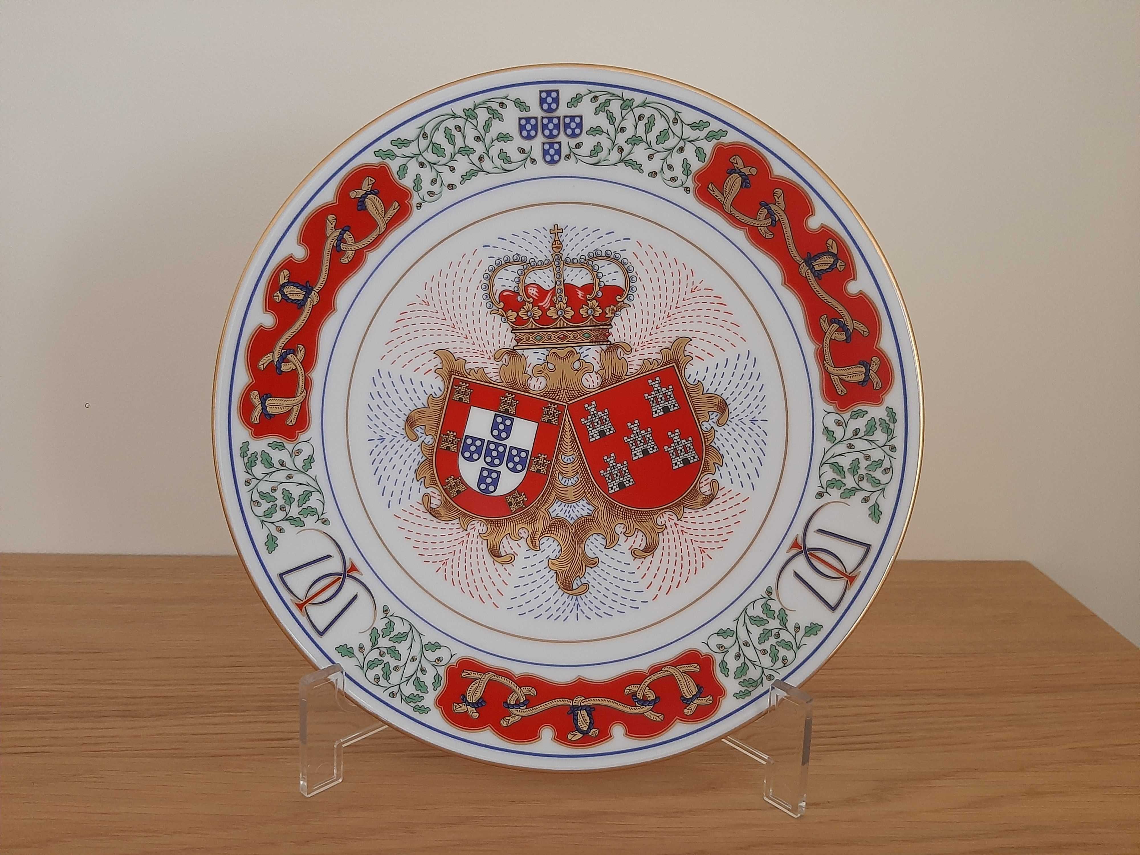Prato decorativo de porcelana - Duques de Bragança Coleção Philae