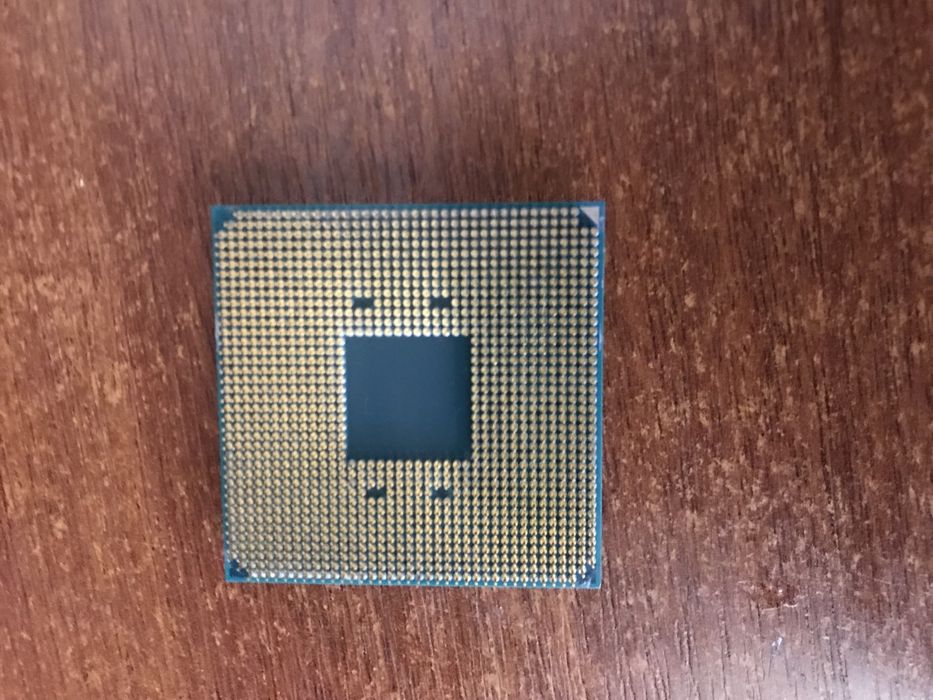 Процесор AMD RYZEN 5