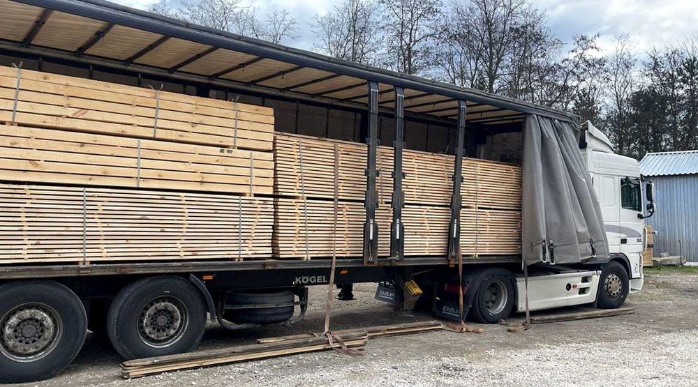 Дошка, брус і рейка обрізна та необрізна від виробника — оптом