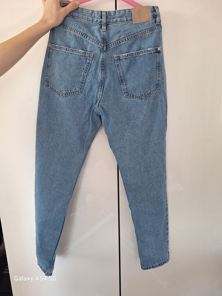 Jeansy mom fit rozm. 36