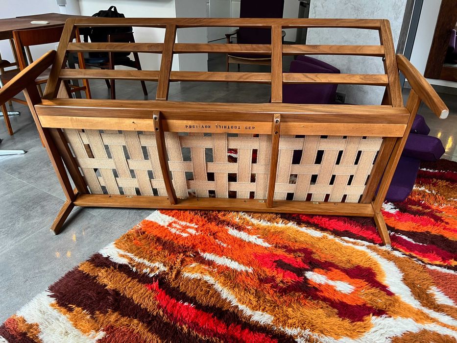 Komplet mebli “New Yorker” projektu Guy Rogers – mid-century modern