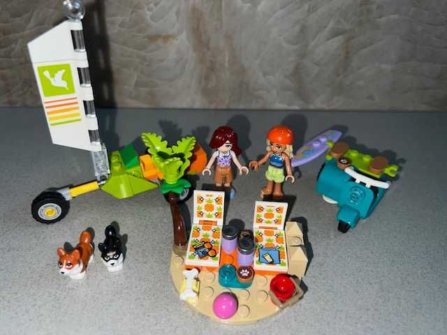 LEGO Friends 42641 Przygoda z surfującymi psami i skuterem