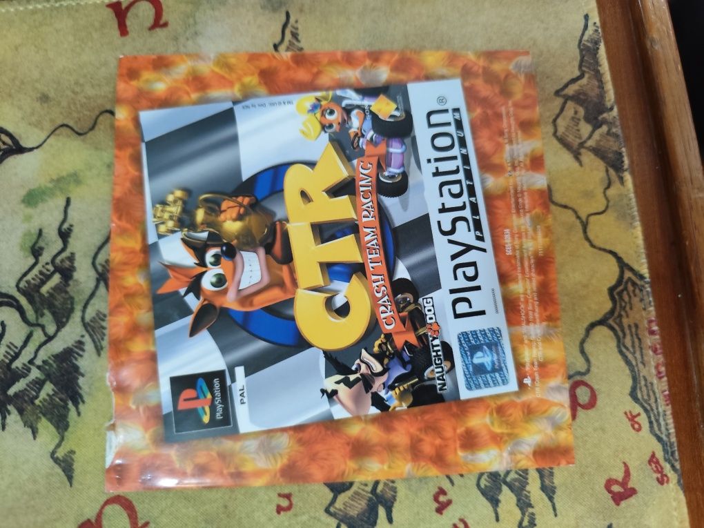 Vendo front inlay do Crash Bash