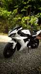 Yamaha YZF-R1. .