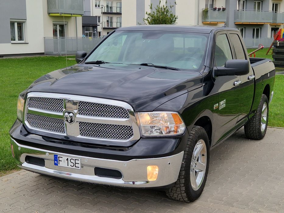 Ram 1500 5.7 hemi 4x4 bighorn zarejestrowany
