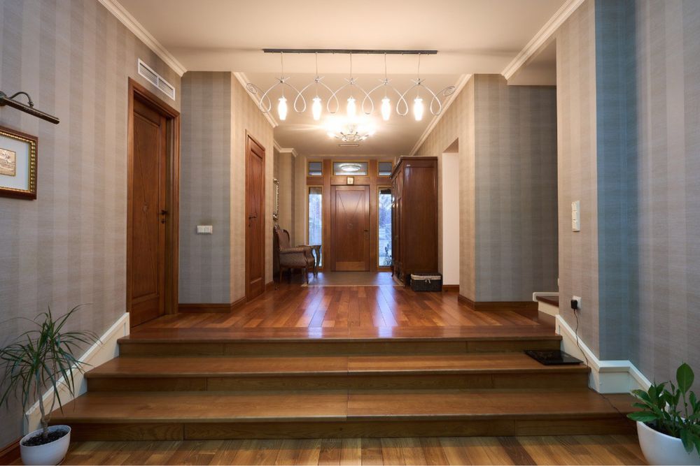 Продам дом на правом берегу реки Днепр пос.Ямбург с.Днепровое