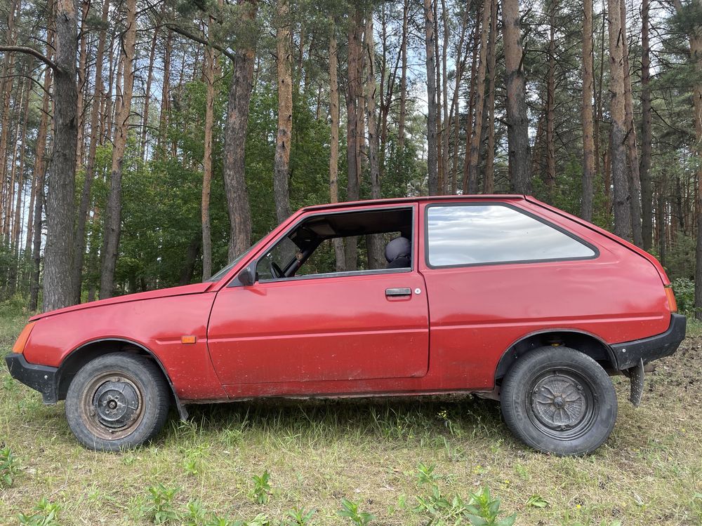Заз таврія 1102.
