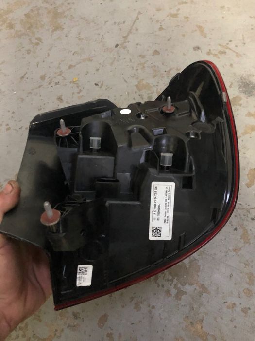 Farolim Mercedes classe A 200d em bom estado