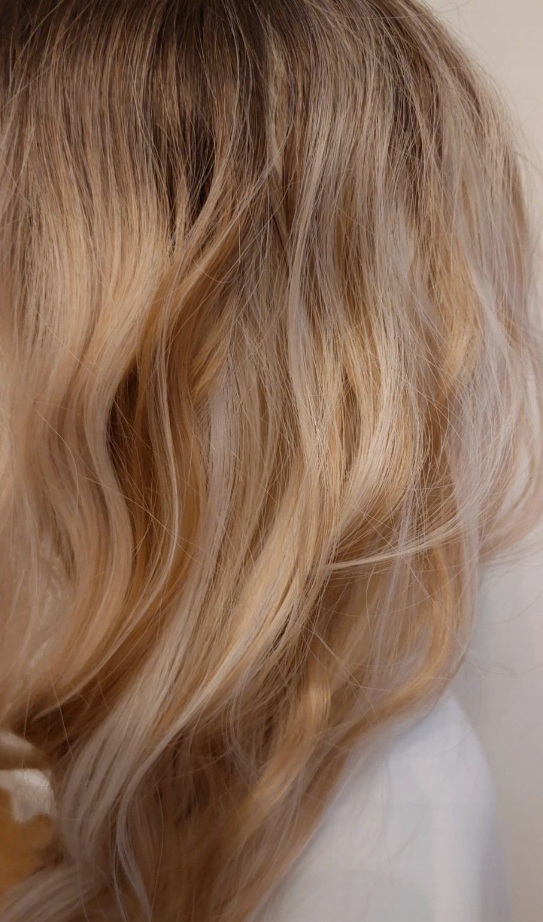 Now peruka blond baleyage ombre