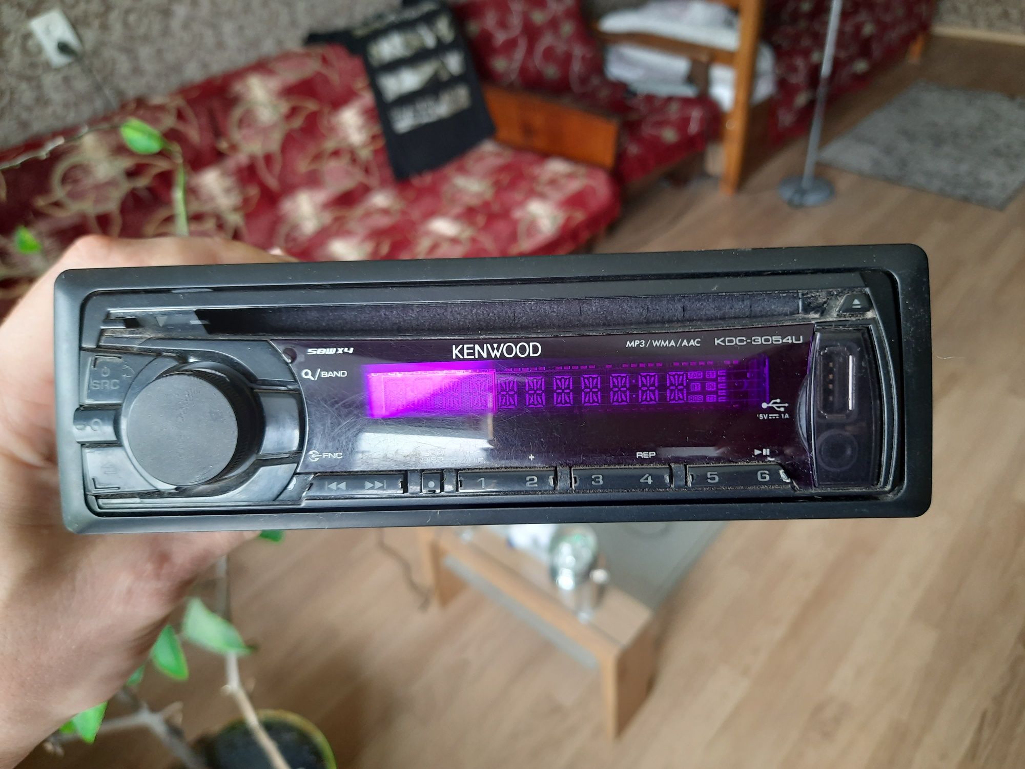 Автомагнитола Kenwood KDC-3054U. Як нова! С  USB. Своя !