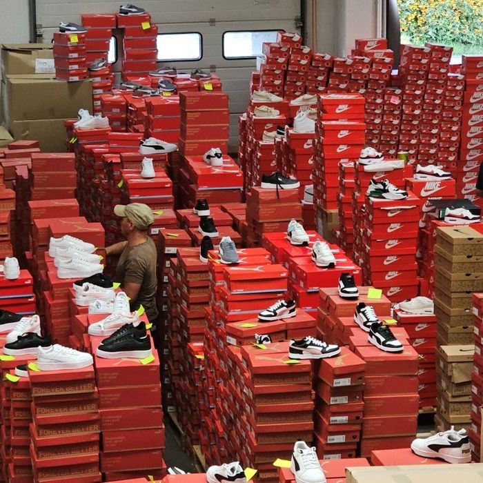 Bezpośredni kontakt -magazyn współpracujący z zalando Berlin - zwroty