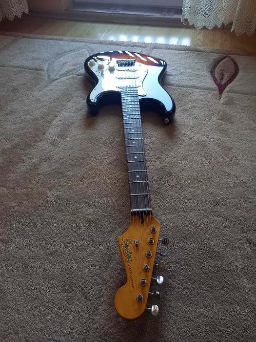 gitara elektryczna squier vibe
