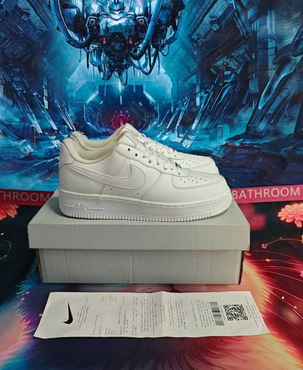 Damskie tenisówki Nike Air Force 1'07 w rozmiarze 37
