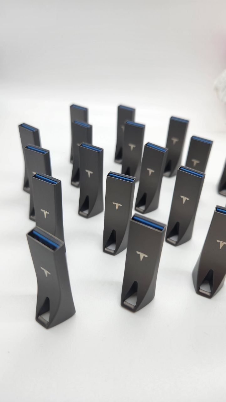 USB 3.1 Tesla 128gb Флешка Оригінальний оригінал :)