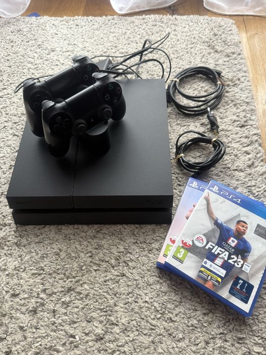 Play Station 4 plus fifa