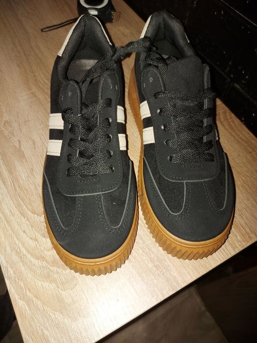 Buty sneakersy 39