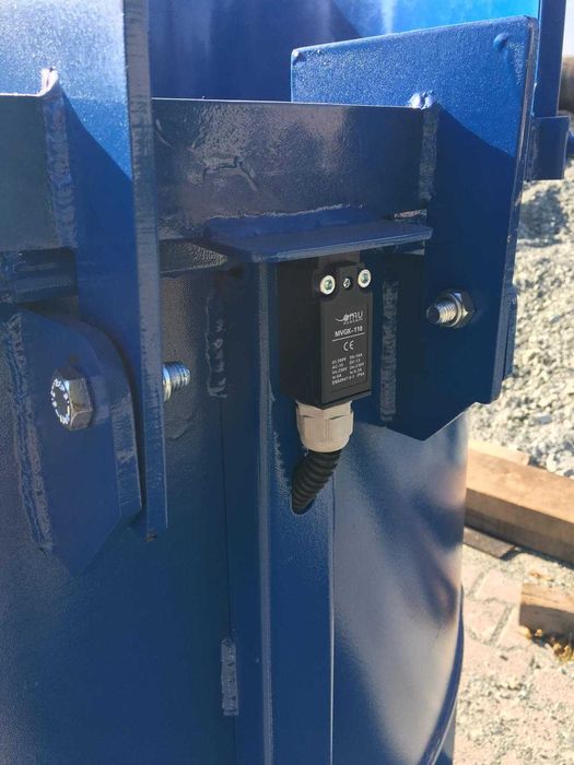 Elektryczna betoniarka planetarna 600L osłony zgarniacz transport