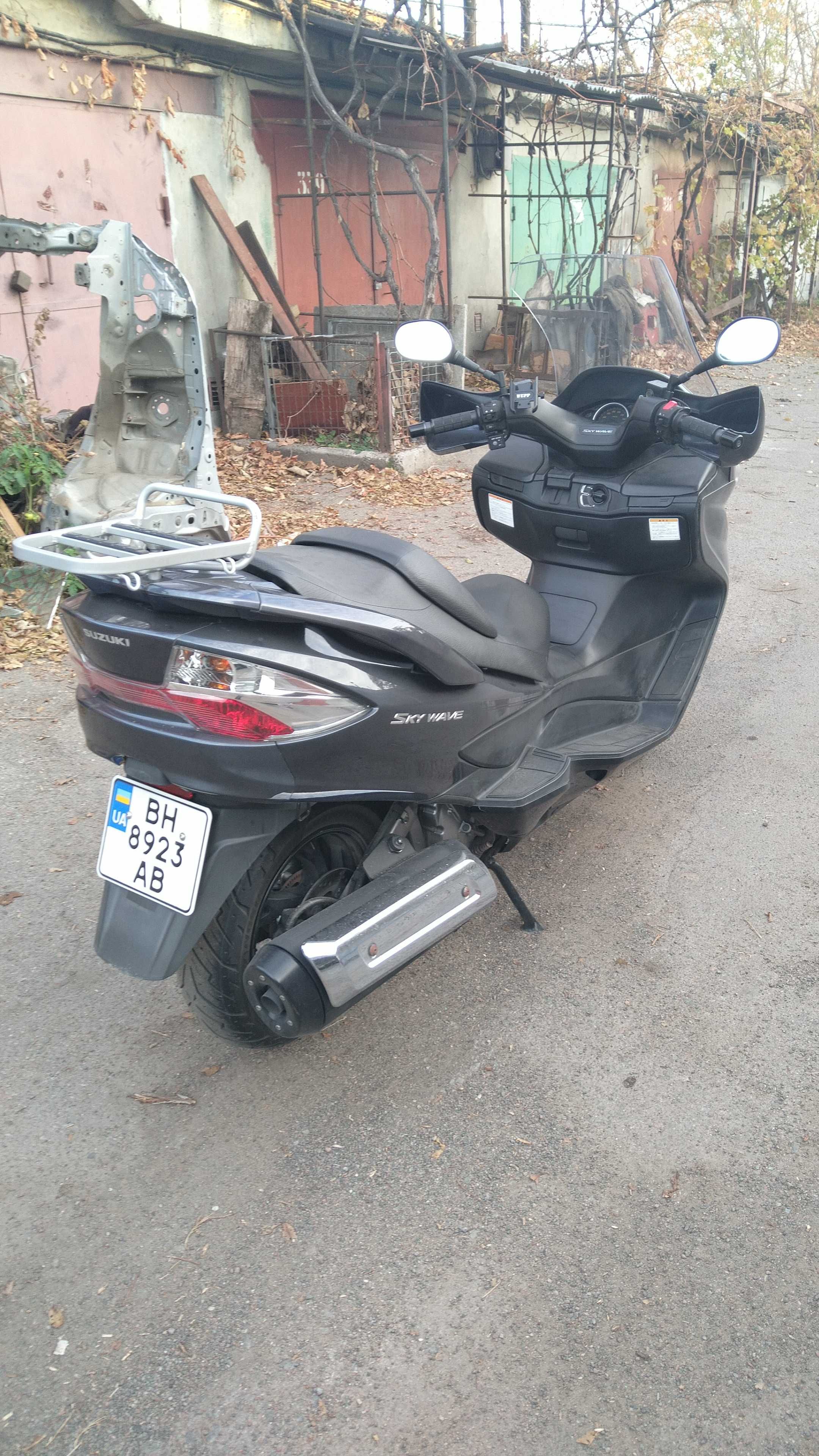 Максискутер Suzuki Skywave 400 ABS