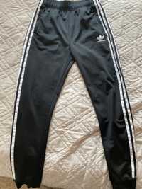 Spodnie dresowe Adidas 160