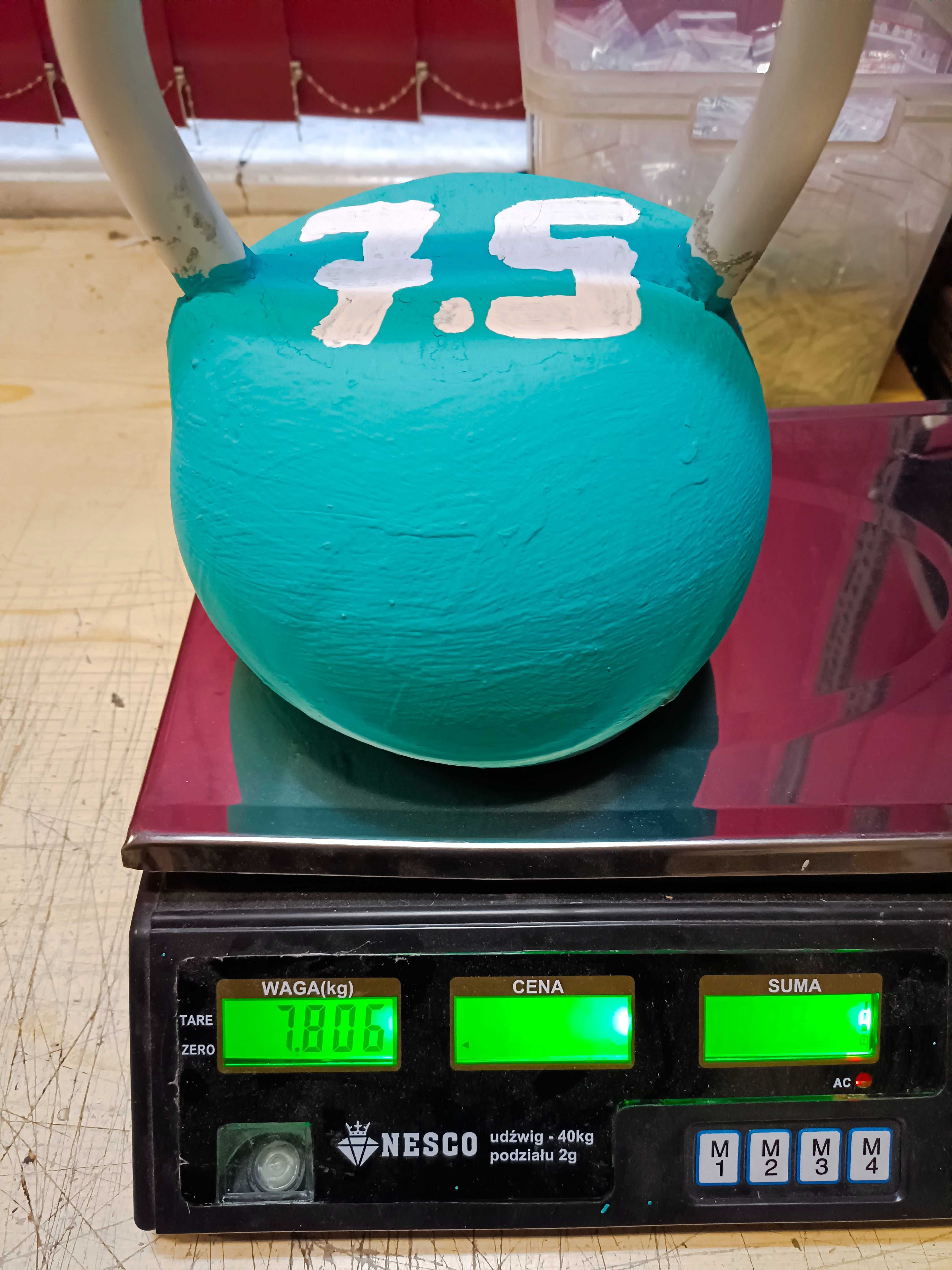 Kettelbell 7.5 kg (domowej roboty, z cementu)