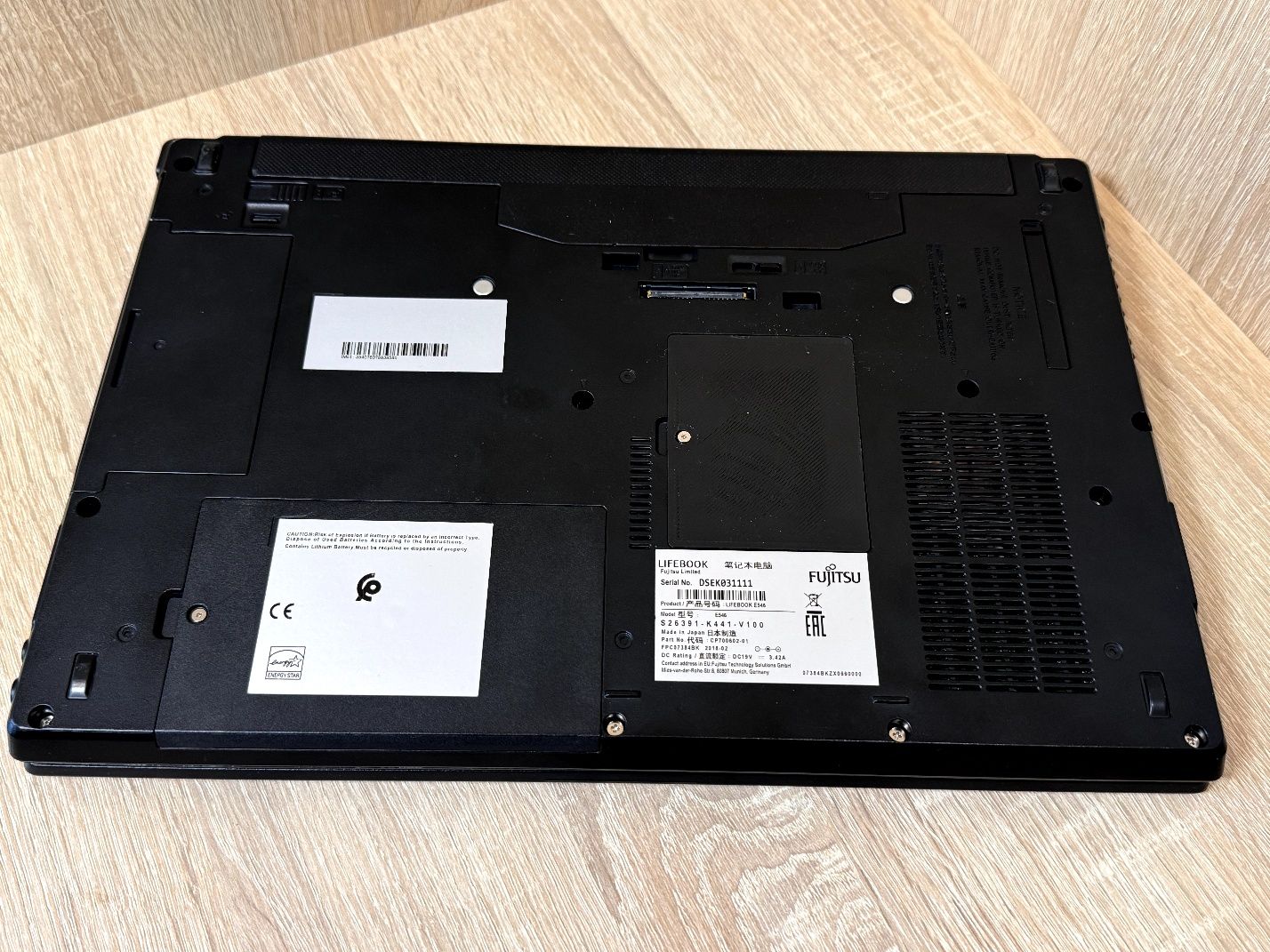Fujitsu Lifebook E546/i5 6200u/8gb ddr4/ssd 480gb.