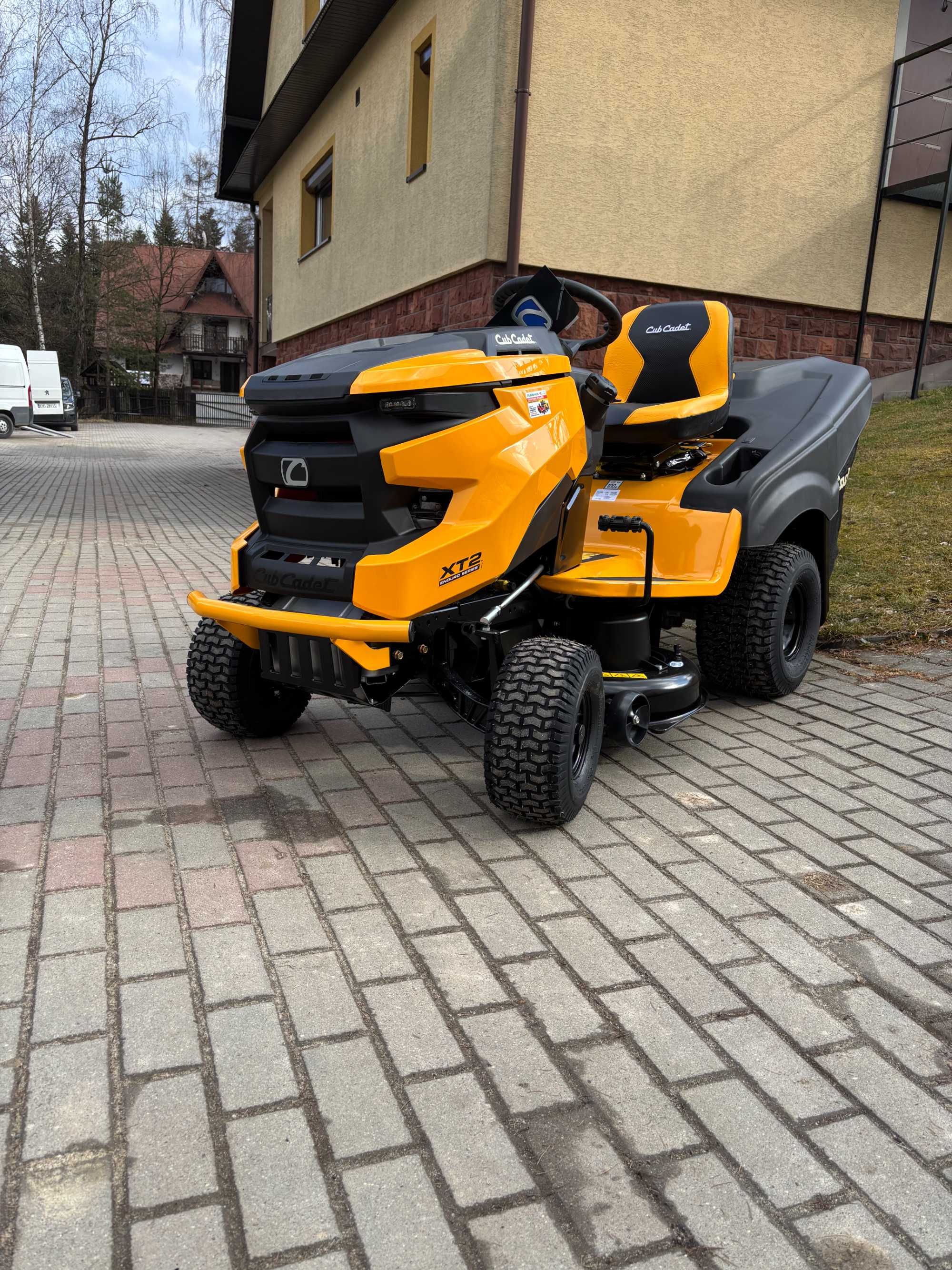 Kosiarka traktorek CUB CADET XT2 PR95 SILNIK Kawasaki