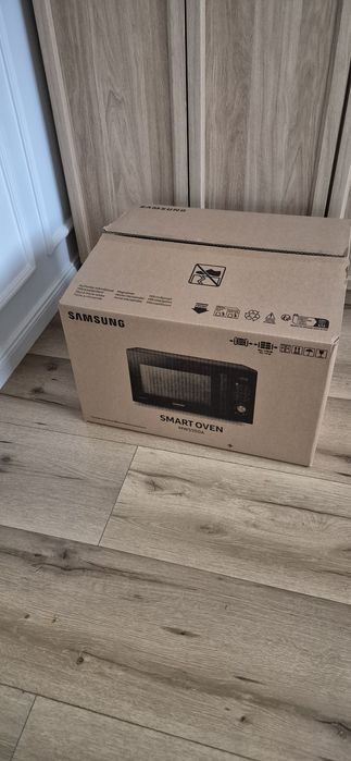 Kuchenka mikrofalowa samsung MC28A5135CK