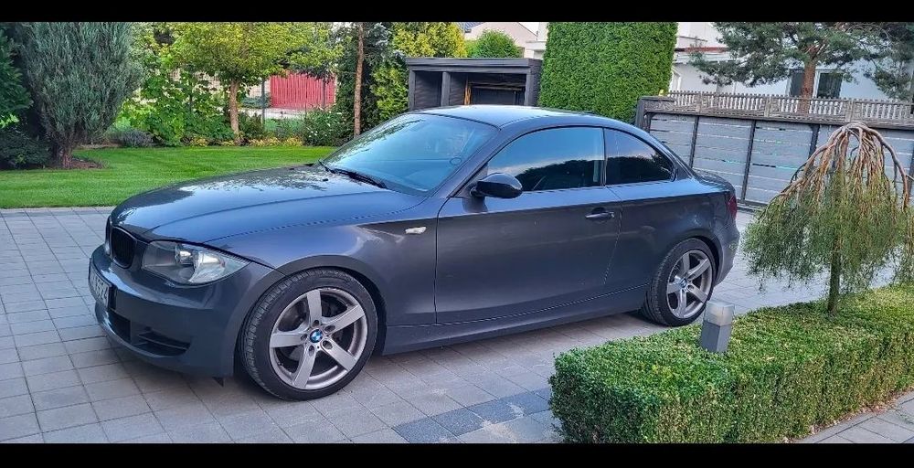 BMW Seria 1 BMW E82 2008 2.0 diesel 177 KM – uszkodzone, idealne na części, grafit