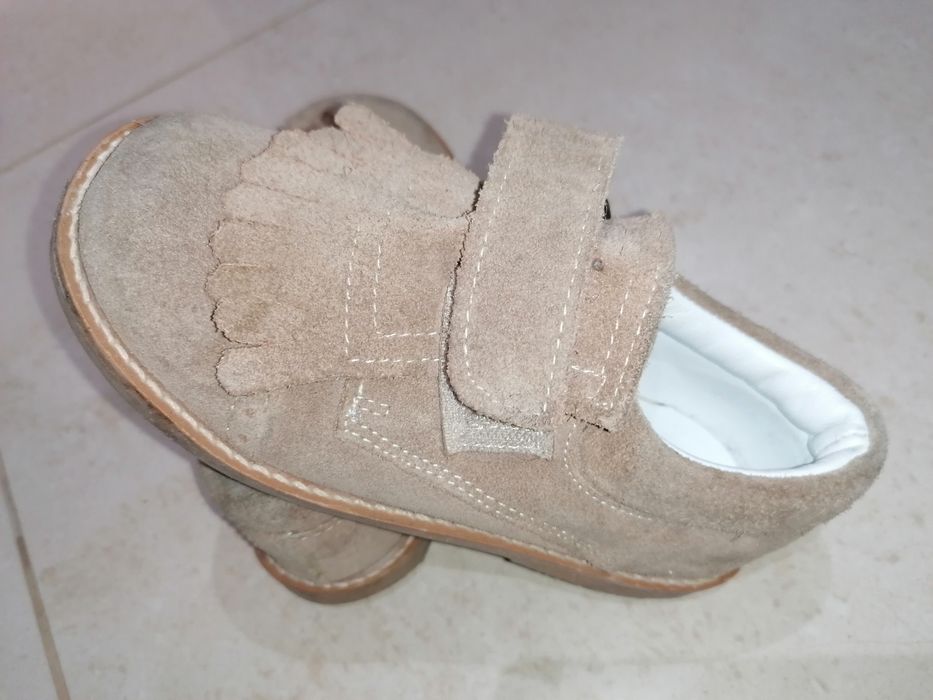 Sapatos Carneiras tamanho 26