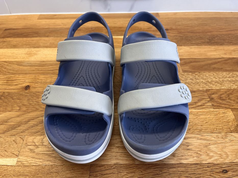 Sandały Crocs rozmiar J3 (34-35)