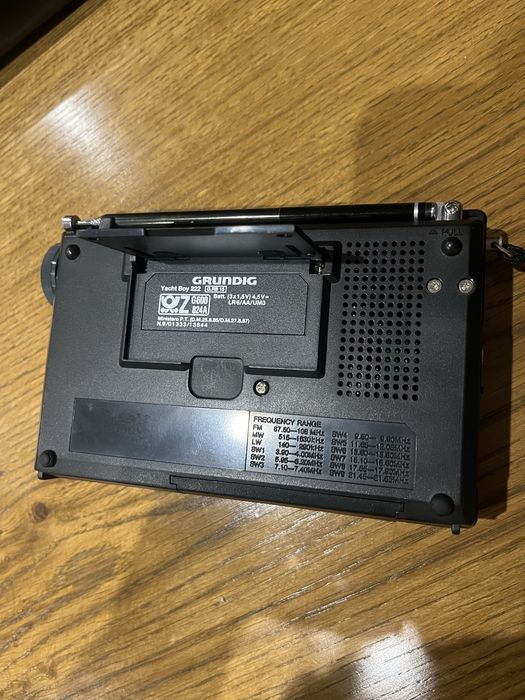 Радиоприемник Grundig Yacht Boy 222 + чехол / радіо