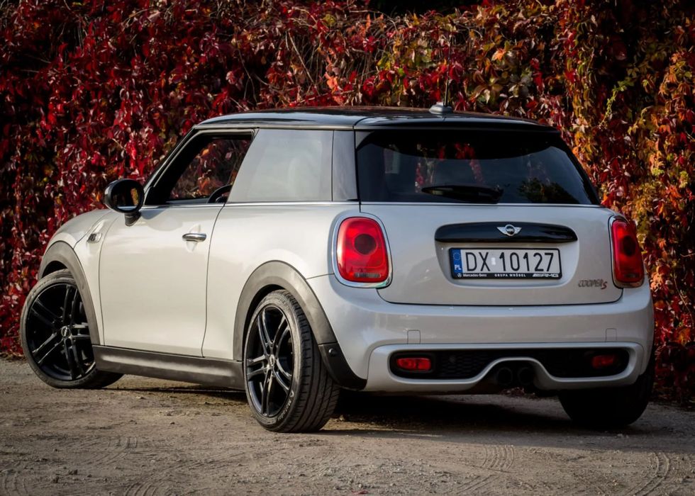 MINI Cooper S JCW/Harman Kardon/NAVI/Klimatronic/2komplet kół(Alu. oryg)