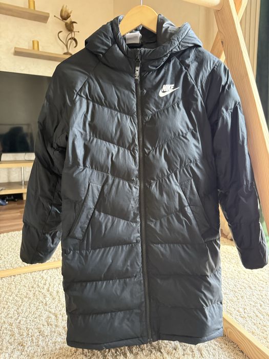 Куртка ,пальто ,подовжена куртка найк ,Nike