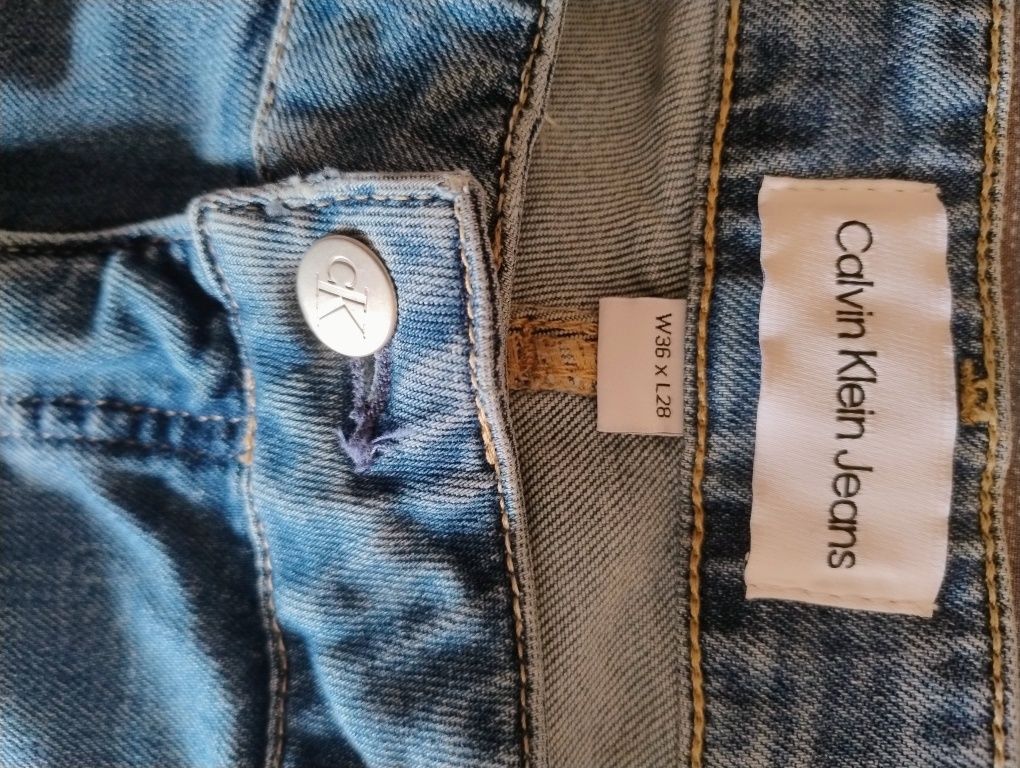 Calvin Klein Jeans. Mom Jean. Жіночі джинси