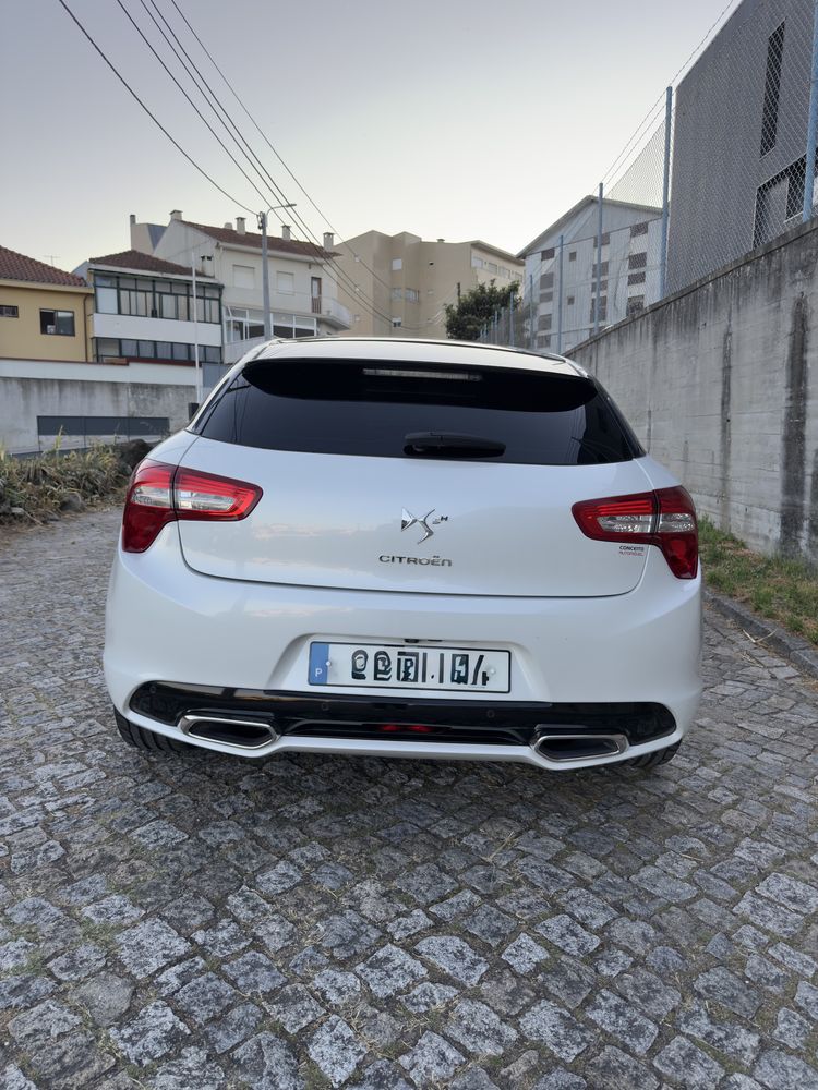 Citroen DS5 Híbrido  (FULL EXTRAS)