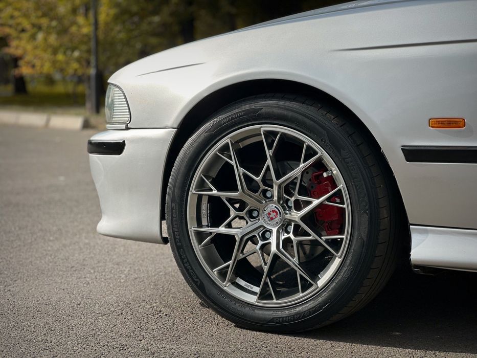 BMW E39 528i МКПП