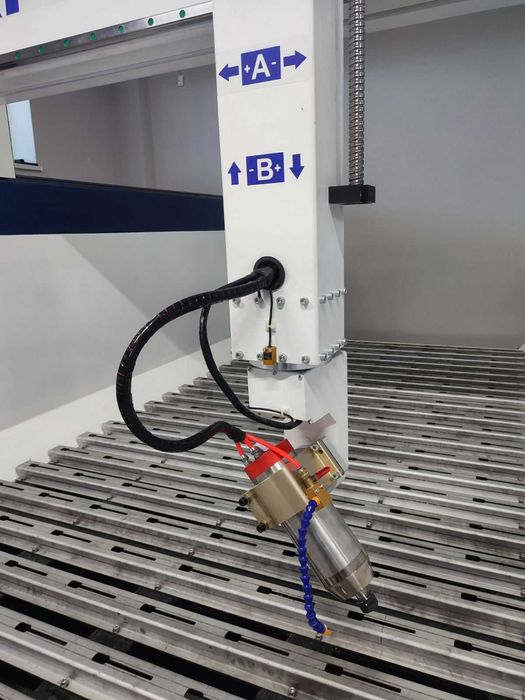 Верстат з ЧПУ ЧПК CNC фрезер, 5ти осьовий, п'ять осей