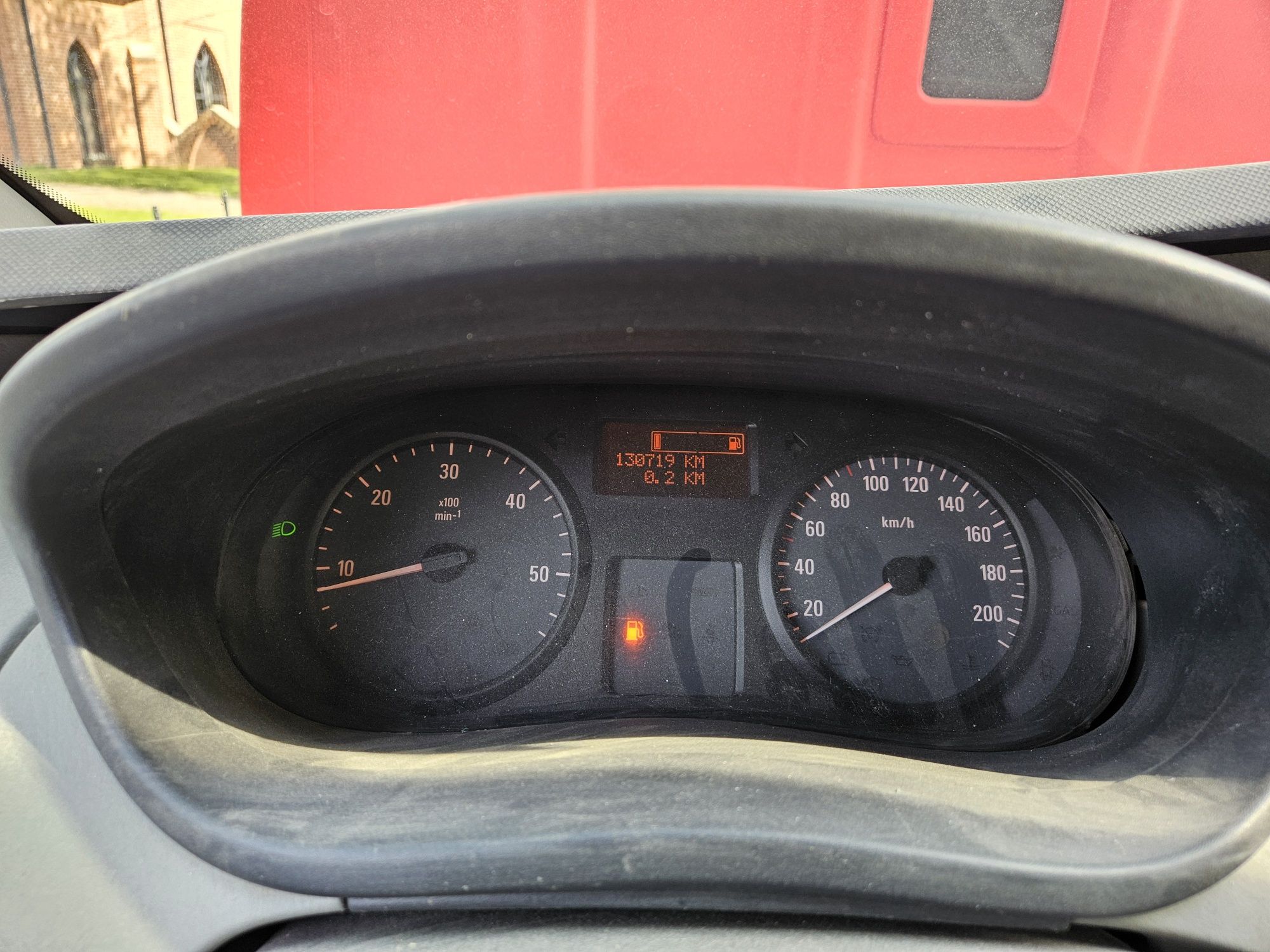 Opel Vivaro 2.0 d klimatyzacja  skrzynia faktura vat