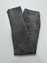 Szare dżinsowe spodnie w36l30