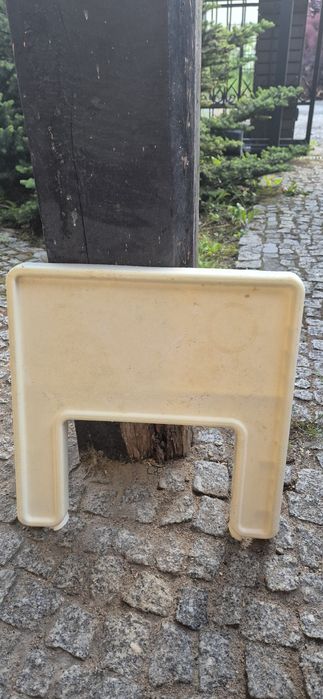 Kultowy fotelik do karmienia Antilop IKEA