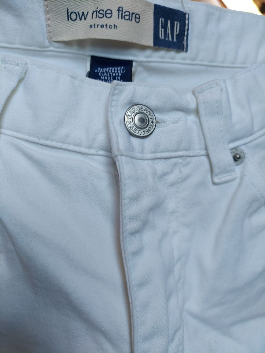 Białe jeansy, Gap, 36