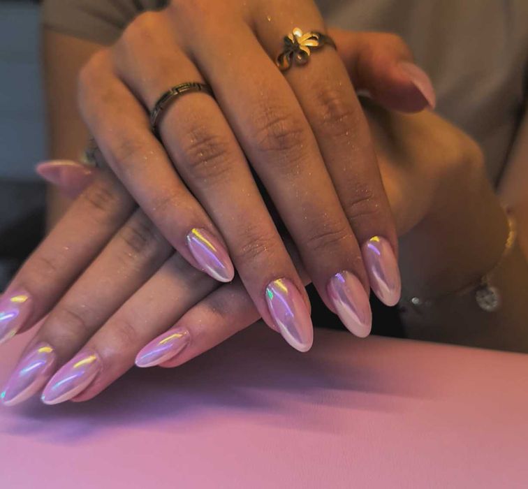 Manicure hybrydowy, stylizacja paznokci