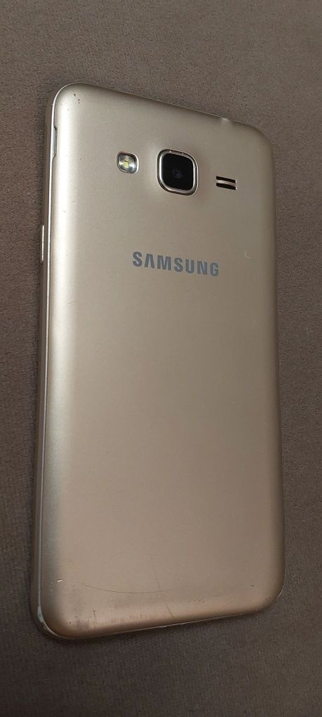 Samsung Galaxy J3 2016 SM-J320FN - Sprawny