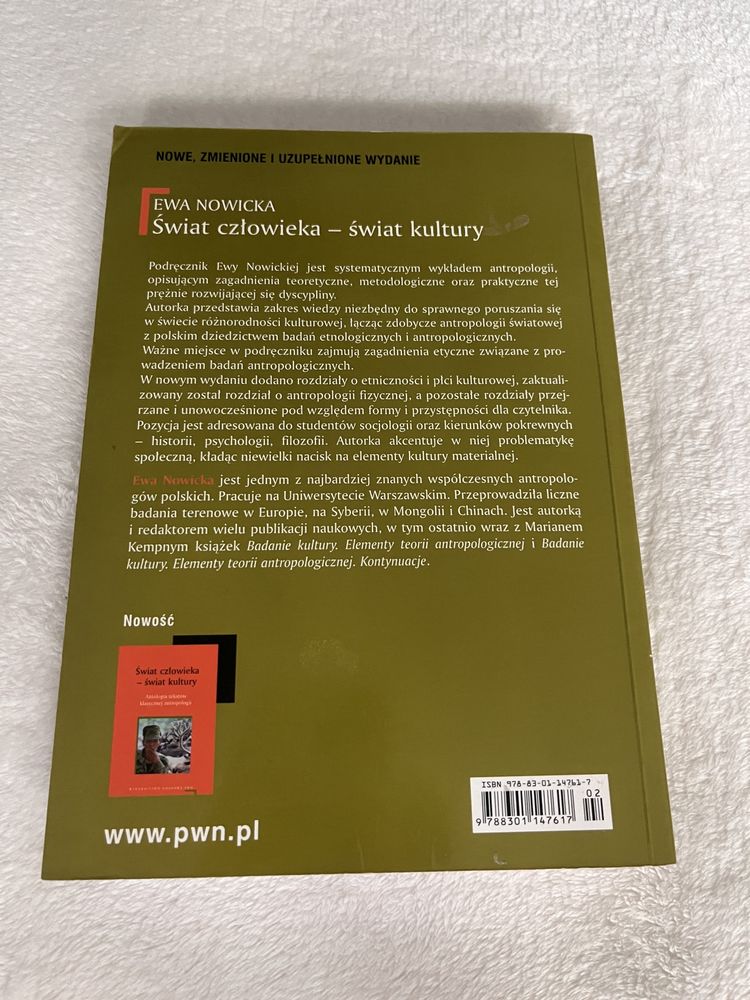 Świat człowieka - świat kultury Ewa Nowicka