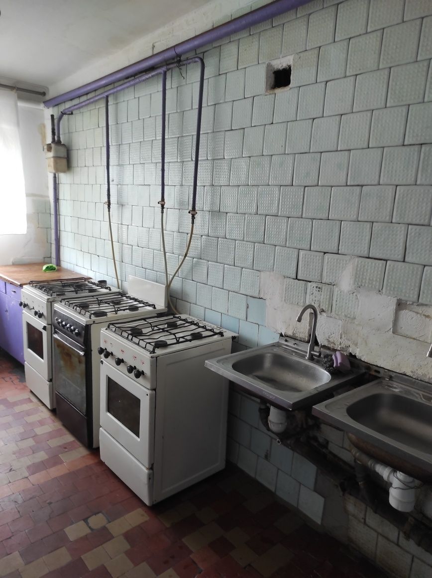 Продам кімнату в гуртожитку на Київській