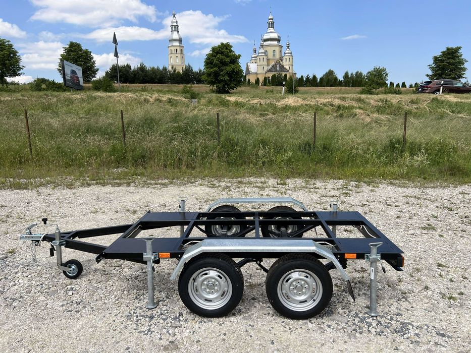 Прицеп для генератора двохвісний без гальм з опорами.