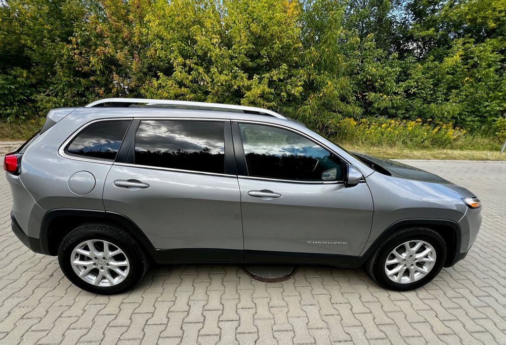 Jeep Cherokee Pierwszy właściciel.IDEAŁ,serwis,nowy przegląd i oc.prywatny
