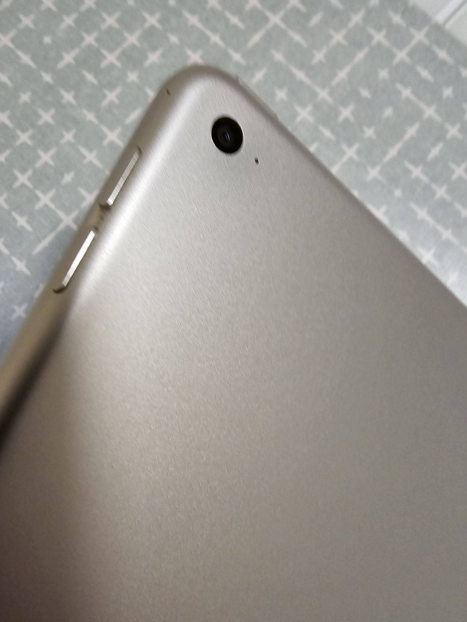 Планшет ipad air 2 A1566