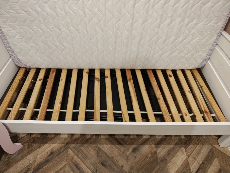 Łóżko białe sosnowe 90x190