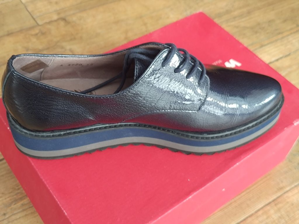Znakomite buty z Hiszpanii 39